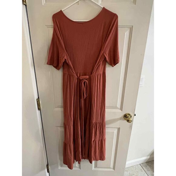 Isabel Maternity Tiered Maxi Dress Orange Red Fall Short Sleeve - Picture 2 of 6
